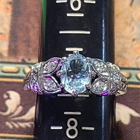 Sterling and blue topaz ring - Picture 1 of 4